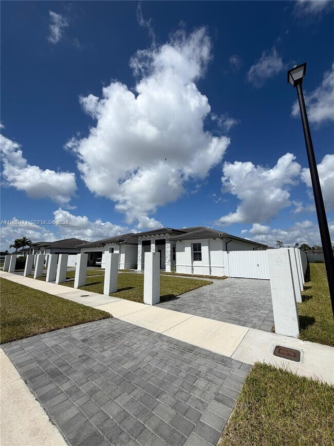 Foto del edificio - 16751 SW 291st Terrace