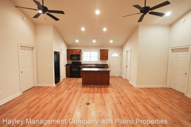 Building Photo - 4 br, 4 bath House - 807 W Longleaf Drive 72