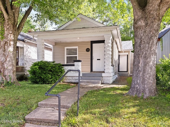 Building Photo - 3212 Hale Ave