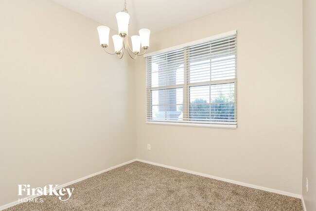 Building Photo - 8492 S 256th Dr