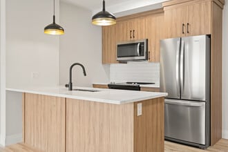 Building Photo - Trinity Gate - 4755 Walker Rd