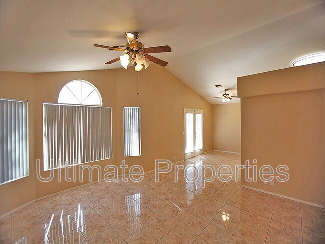 Foto del edificio - 6853 W State Ave