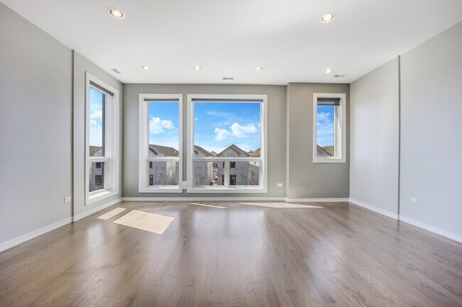 Foto del edificio - 2510 W Lexington St