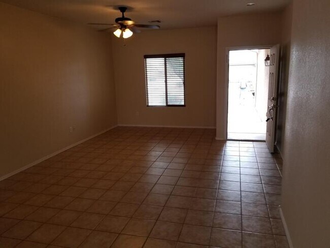 Building Photo - 34539 S Discovery Ln