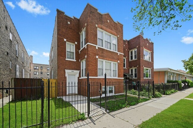 Foto del edificio - 5331 W Congress Pkwy