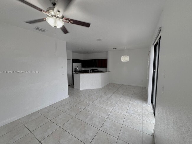 Foto del edificio - 4260 SW 164th Ct