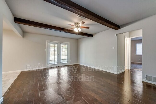 Building Photo - 2207 Spanish Trail