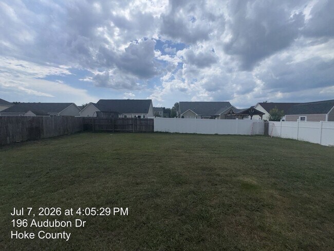 Foto del edificio - 196 Audubon Dr