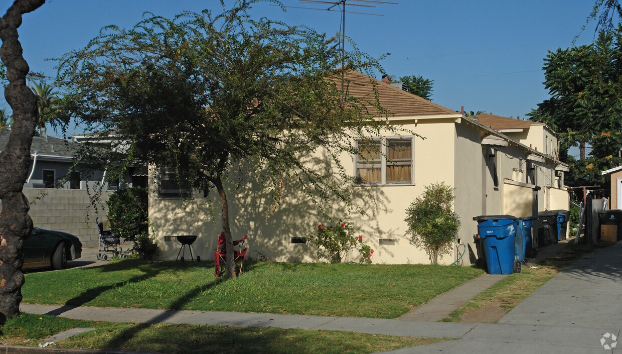 Foto del edificio - 6241 Woodlawn Ave