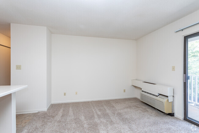 1BR, 1BA - 500SF- Living Area - Pine Knoll Apartments