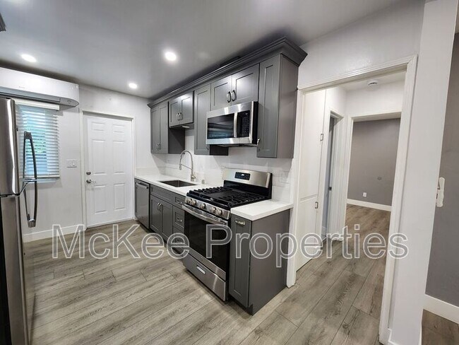 Foto del edificio - 1660 Cable St