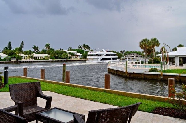 Building Photo - 3071  Waterside Circle 63