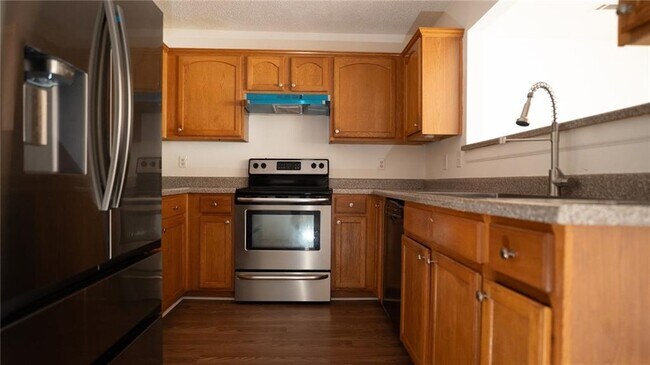 Foto del edificio - 605 Chase Ln