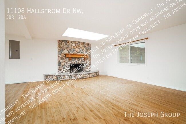 Foto del edificio - 11108 Hallstrom Dr