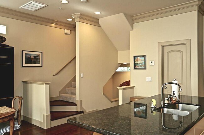 Foto del edificio - 953 Yale St