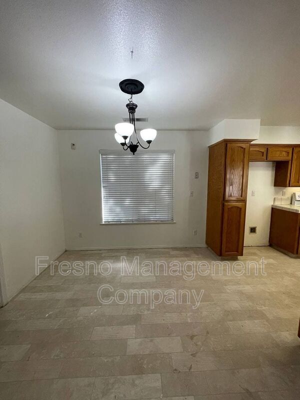 Building Photo - 2530 Barstow Ave