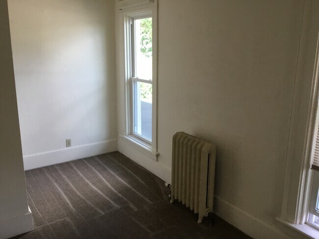 Foto del edificio - 216 N Fowler St