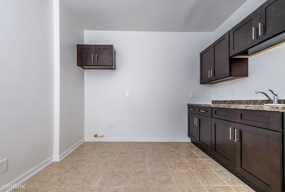 Primary Photo - 2 br, 1 bath Apartment - 500 S Laramie Ave