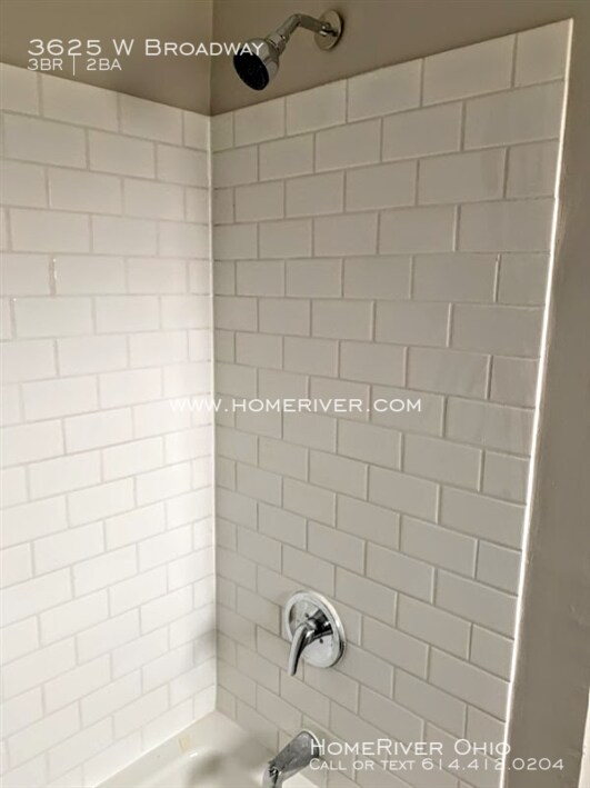 Foto del edificio - Check out this nice 3 BD/2 BA home