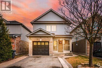 Building Photo - 30 Earl Grey Crescent