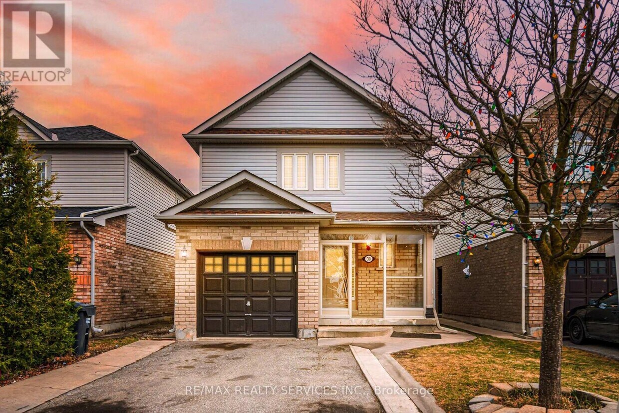 Primary Photo - 30 Earl Grey Crescent