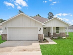 Building Photo - 46 Fairway Dr