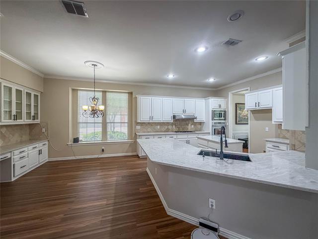 Building Photo - 1107 Normandy Dr