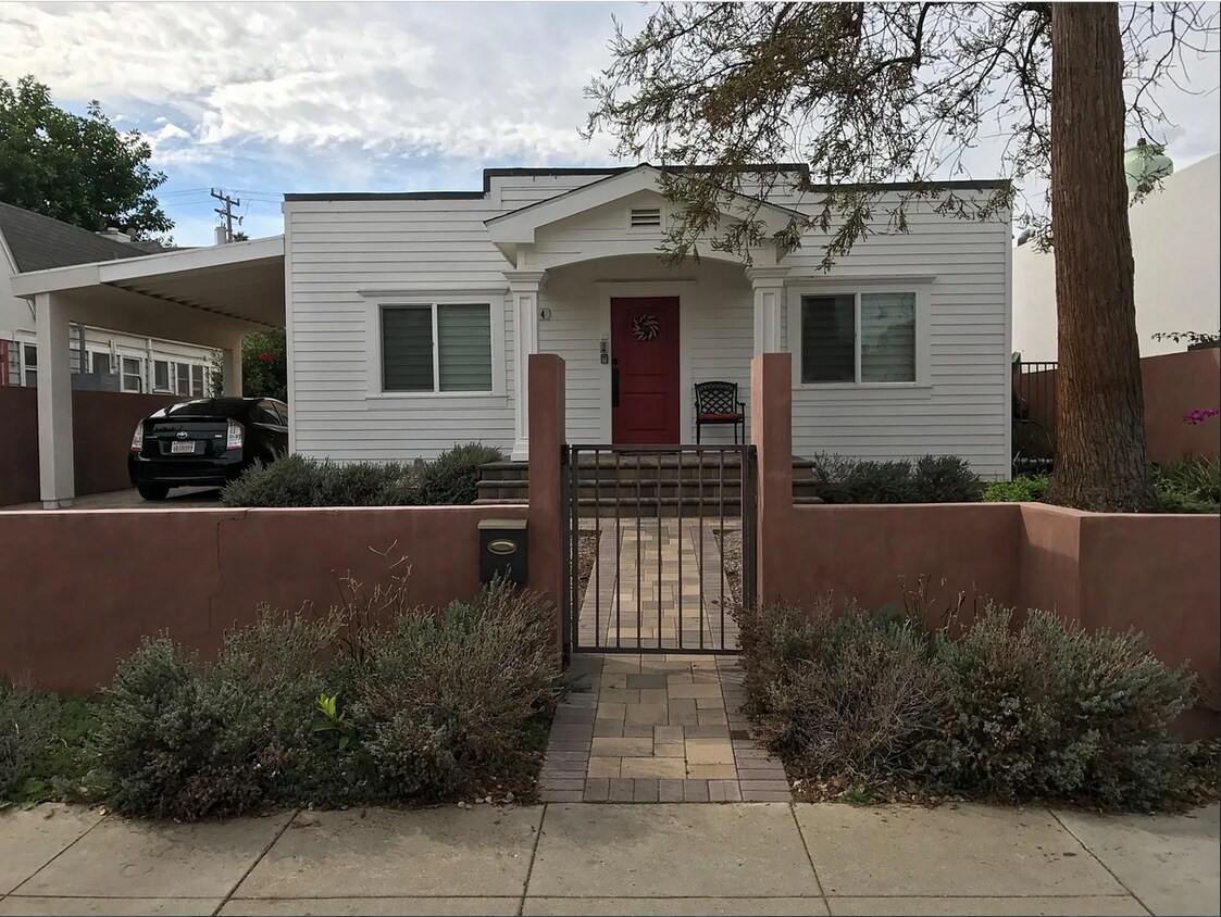 Foto principal - 814 10th St