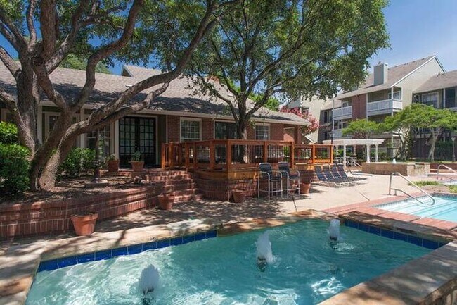 Foto del edificio - 18600 Dallas Pkwy