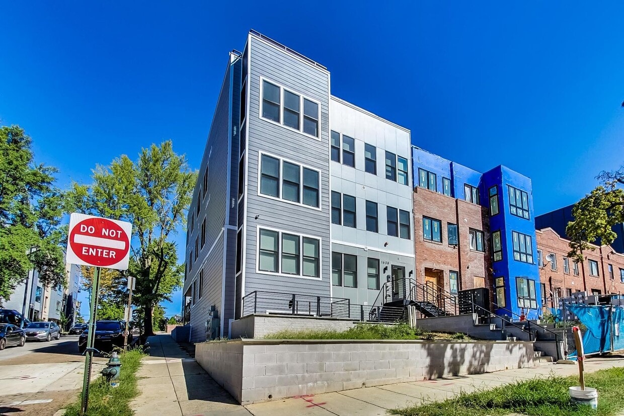 Photo - 1638 K Street NE #302