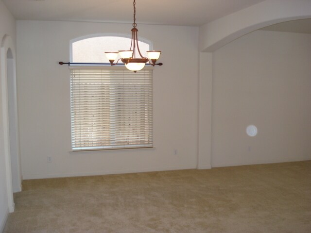 Building Photo - NICE 2-STORY HOME IN GATED COMMUNITY!