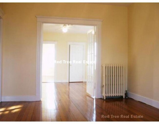 Building Photo - 49 Beech Glen St