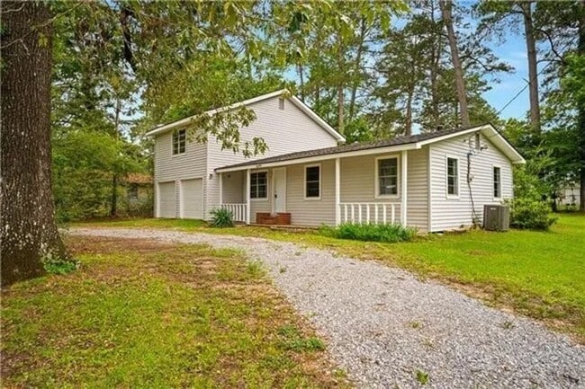 Building Photo - 1219 Paradise Rd