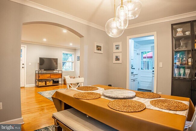 Foto del edificio - 4746 1st St N
