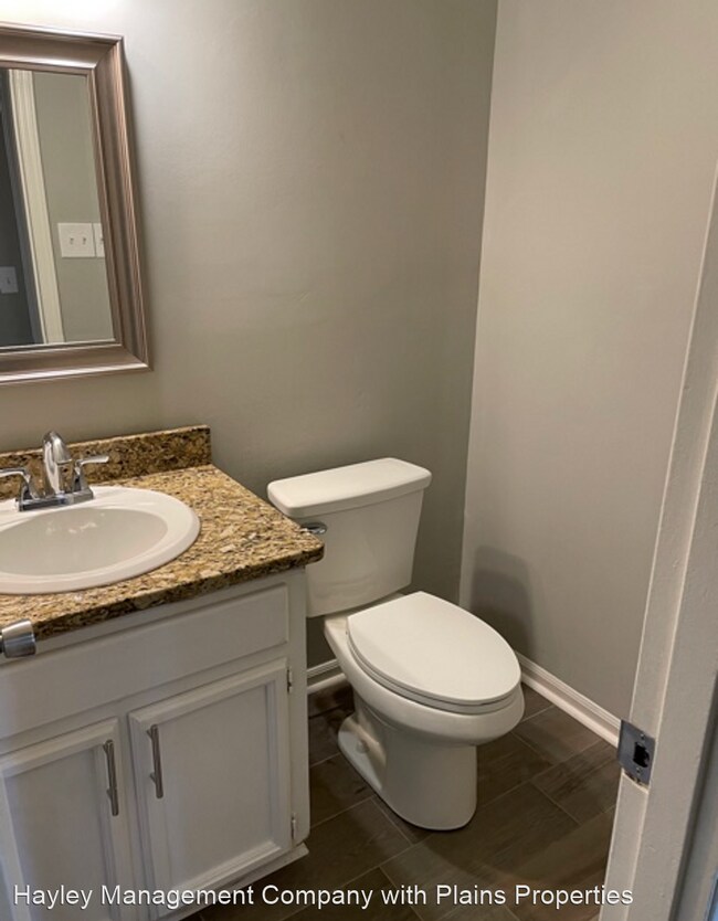 Foto del edificio - 2 br, 2 bath House - 558 Pride Avenue