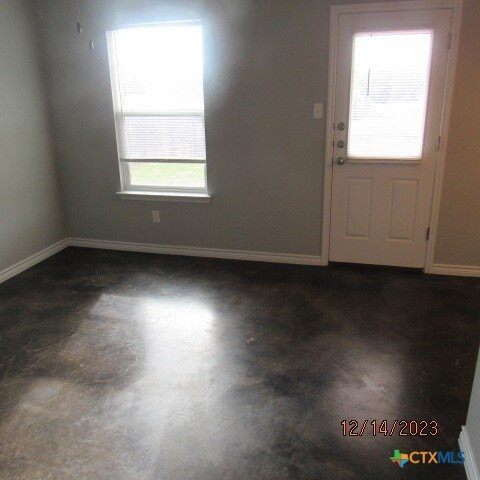 Foto del edificio - 1714 Risen Star Ln