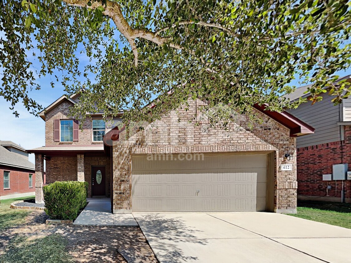 Primary Photo - 412 Saddlehorn Way