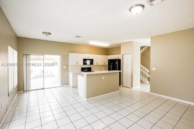 Foto del edificio - 4415 SW 153rd Ave