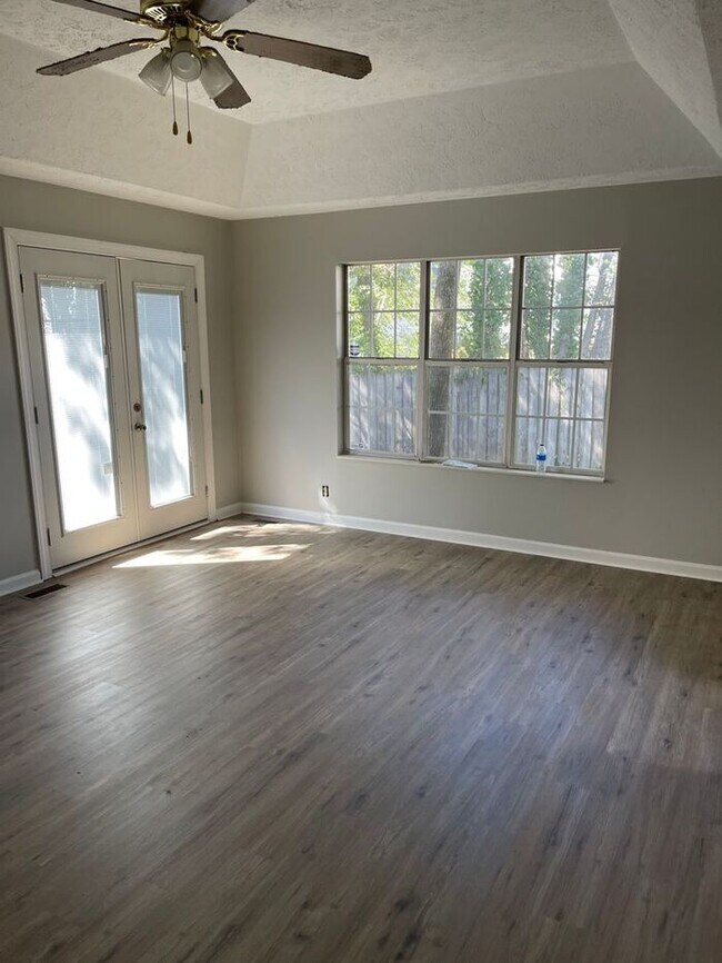 Newly Remodeled Home near Priest Lake House Rental in Nashville, TN