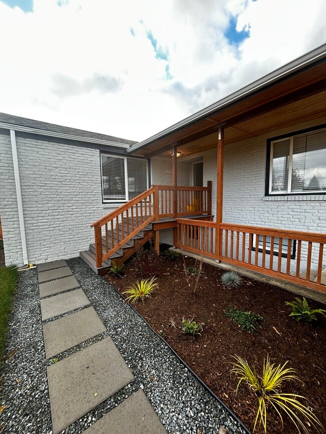 Foto del edificio - 12001 64th Ave S