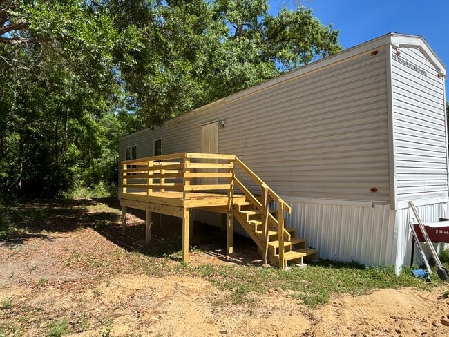 Building Photo - 10108 Codys Ln