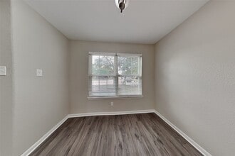 Building Photo - 8403 Misty Prairie Ln