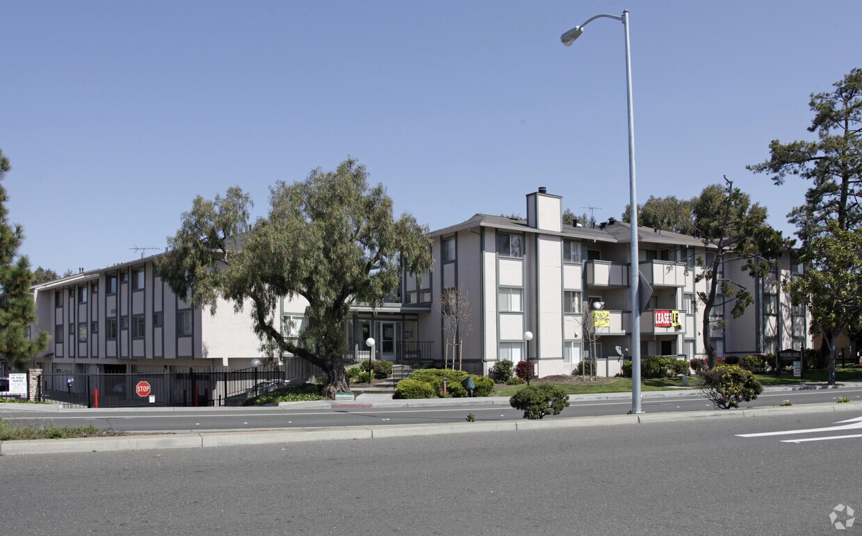 Woodlark Apartments 44 Harder Rd Hayward, CA