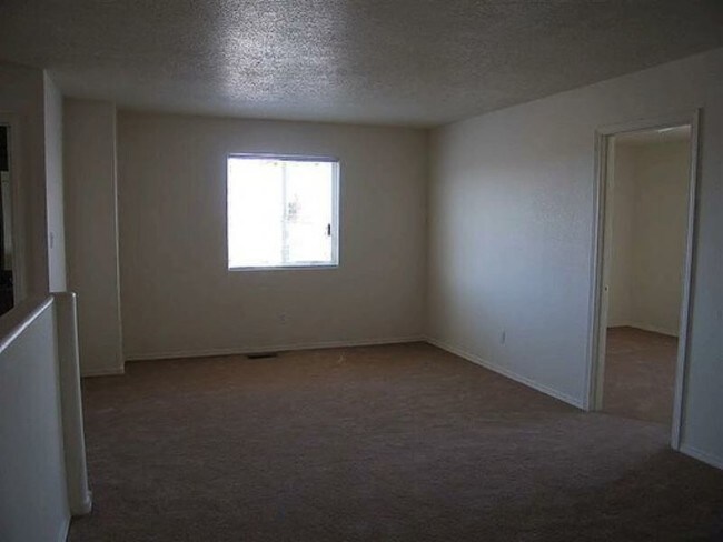 Building Photo - 1553 San Pedro Rd NE