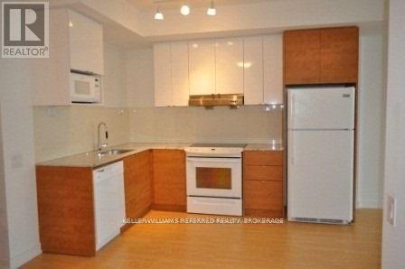 Building Photo - 121-1121 McMahon Dr