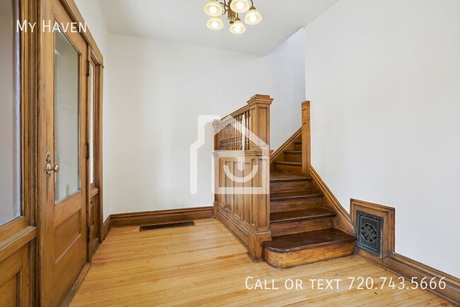 Building Photo - 2905 E 14th Ave
