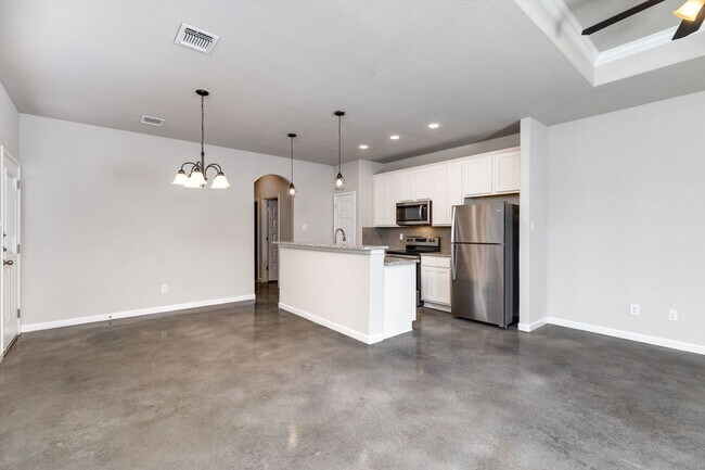 Foto del edificio - Charming & Spacious Duplex Retreat in Seguin!