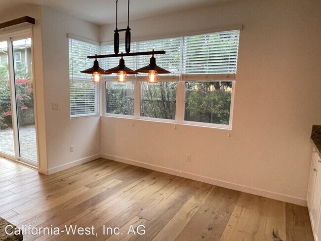 Building Photo - 3 br, 2.5 bath House - 1533 Elderberry Ct.