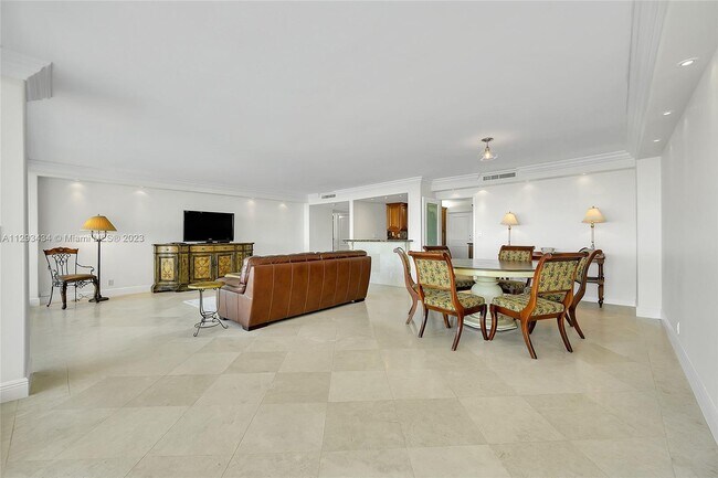 2100 S Ocean Ln Unit 1808 photo'