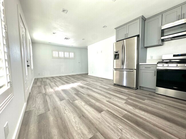 Foto del edificio - 663 Wilber Pl